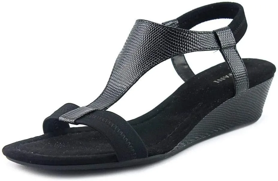 Alfani Womens Vacanzaa 2 Faux Leather T-Strap Wedge Sandals