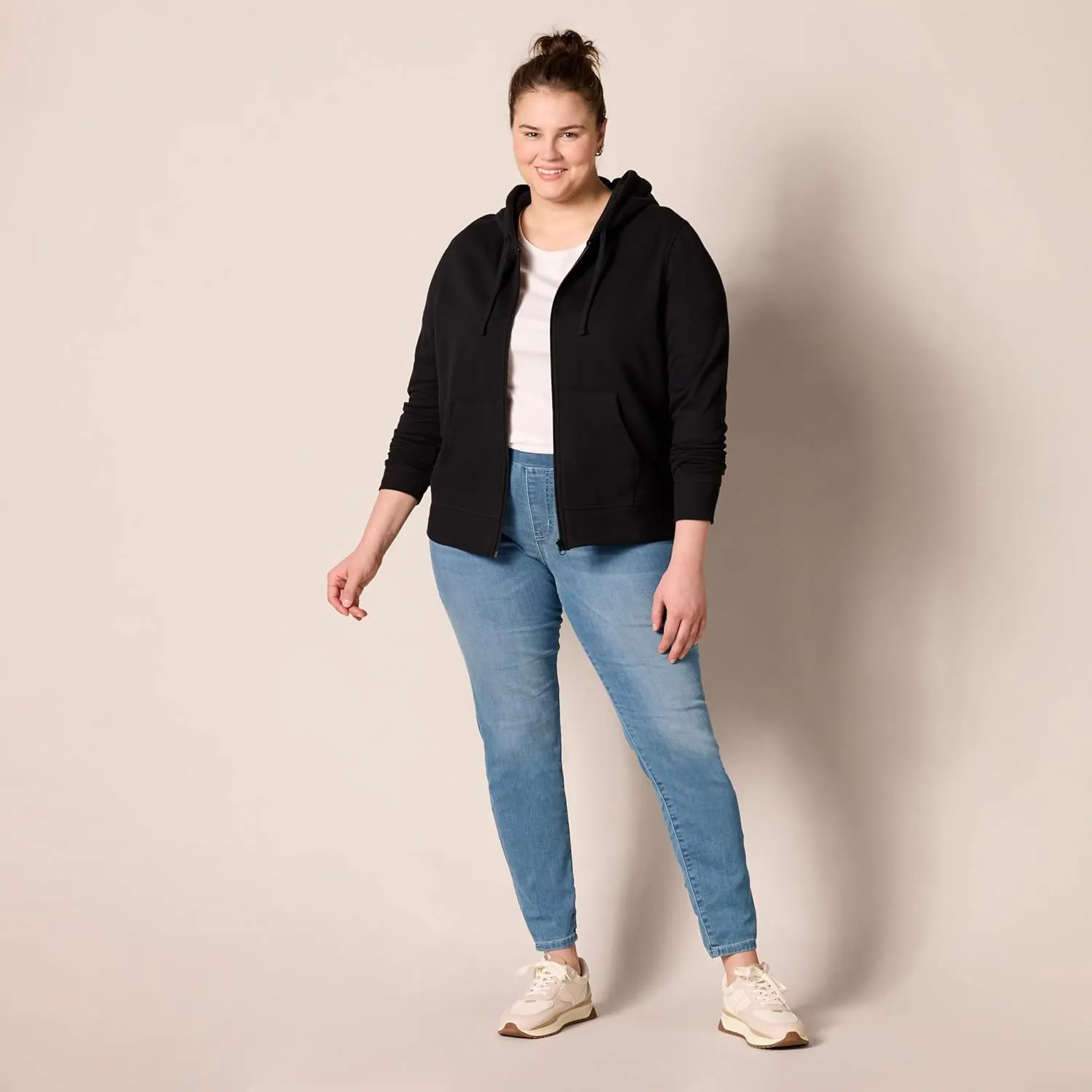 Amazon Essentials Women's Mid-Rise Stretch Pull-On Jegging (Available in Plus Size)