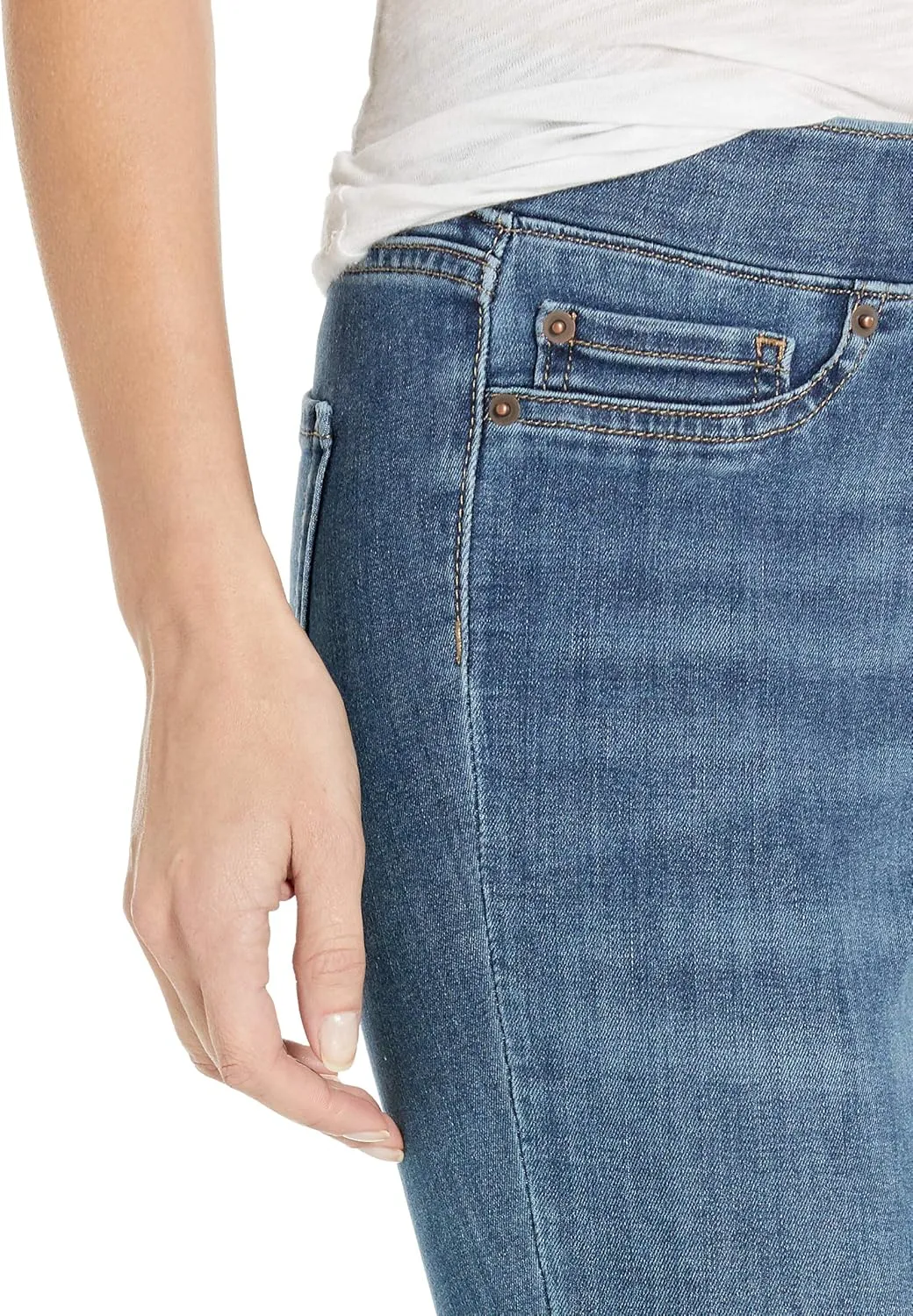 Amazon Essentials Women's Mid-Rise Stretch Pull-On Jegging (Available in Plus Size)