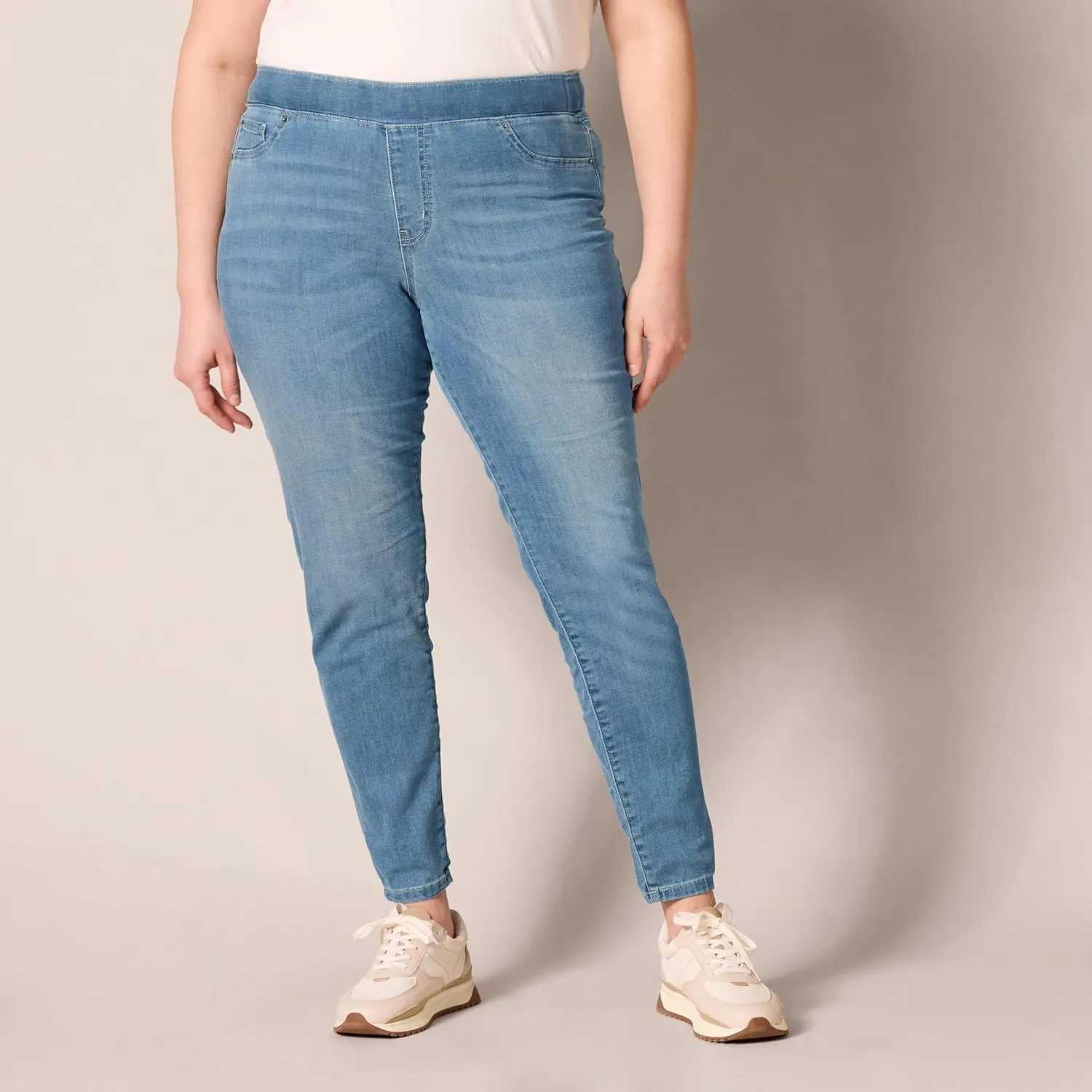 Amazon Essentials Women's Mid-Rise Stretch Pull-On Jegging (Available in Plus Size)