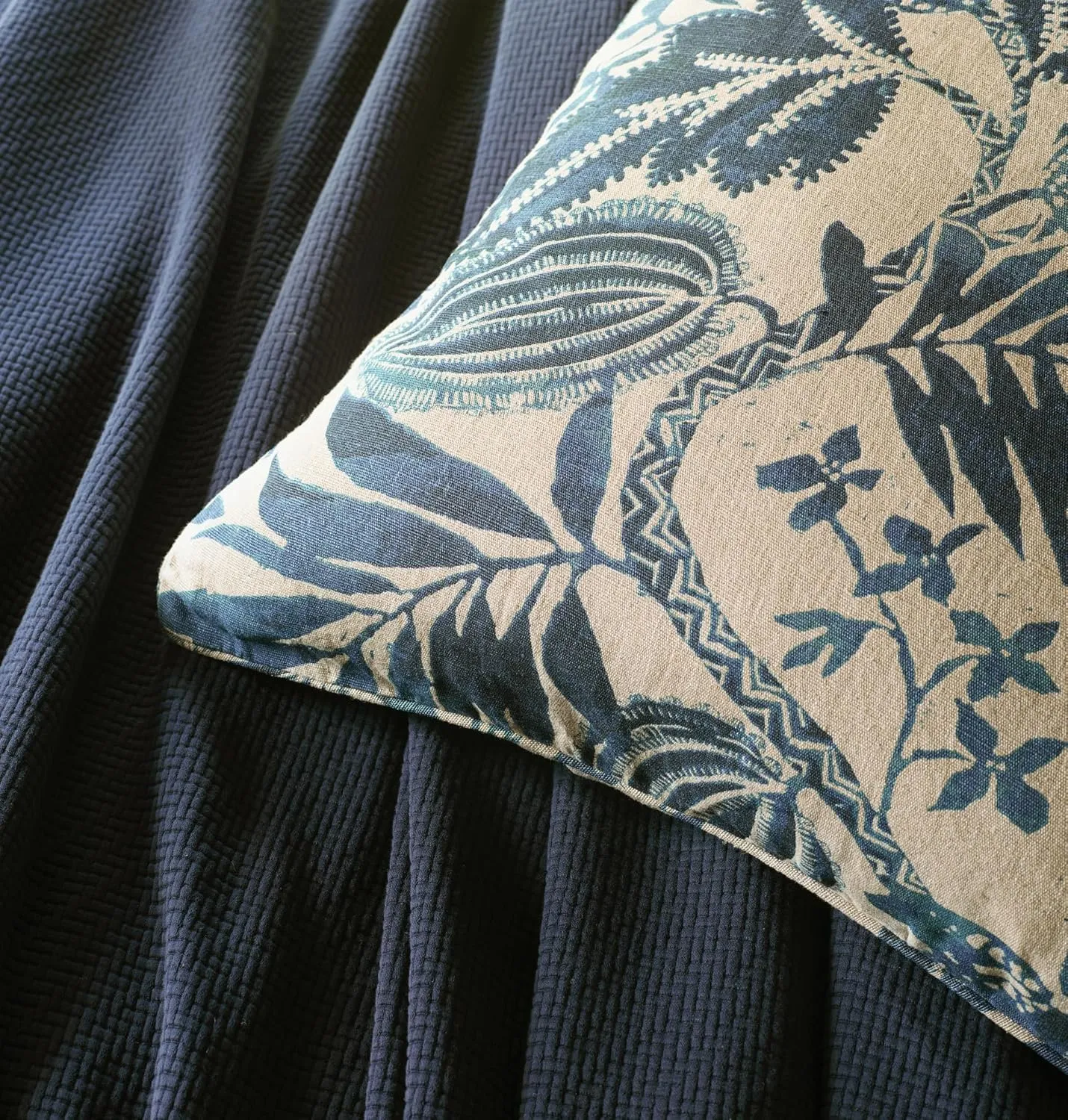 Antigua Linen Duvet Sham, Euro Size, Blue Floral Pattern