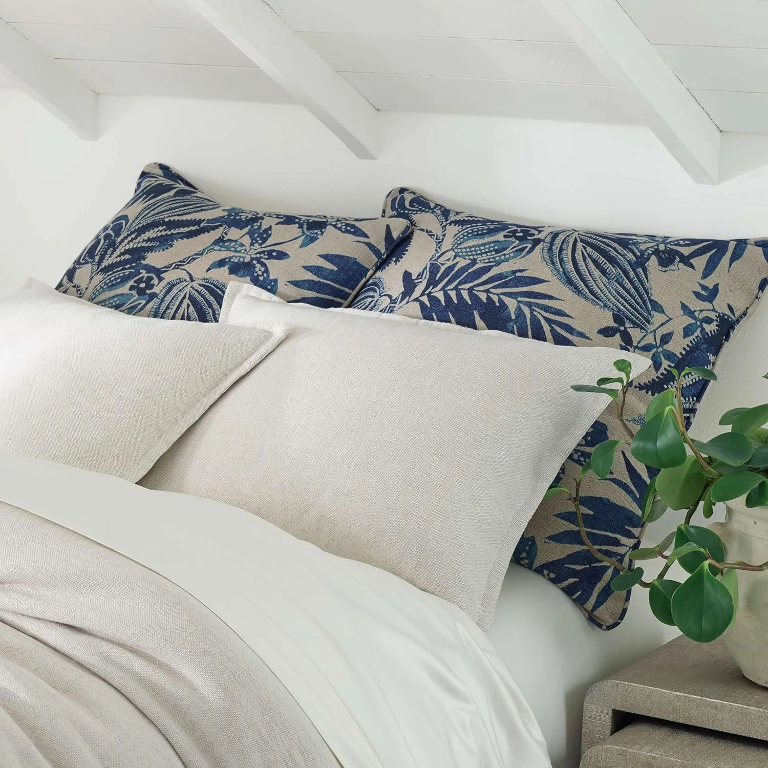 Antigua Linen Duvet Sham, Euro Size, Blue Floral Pattern