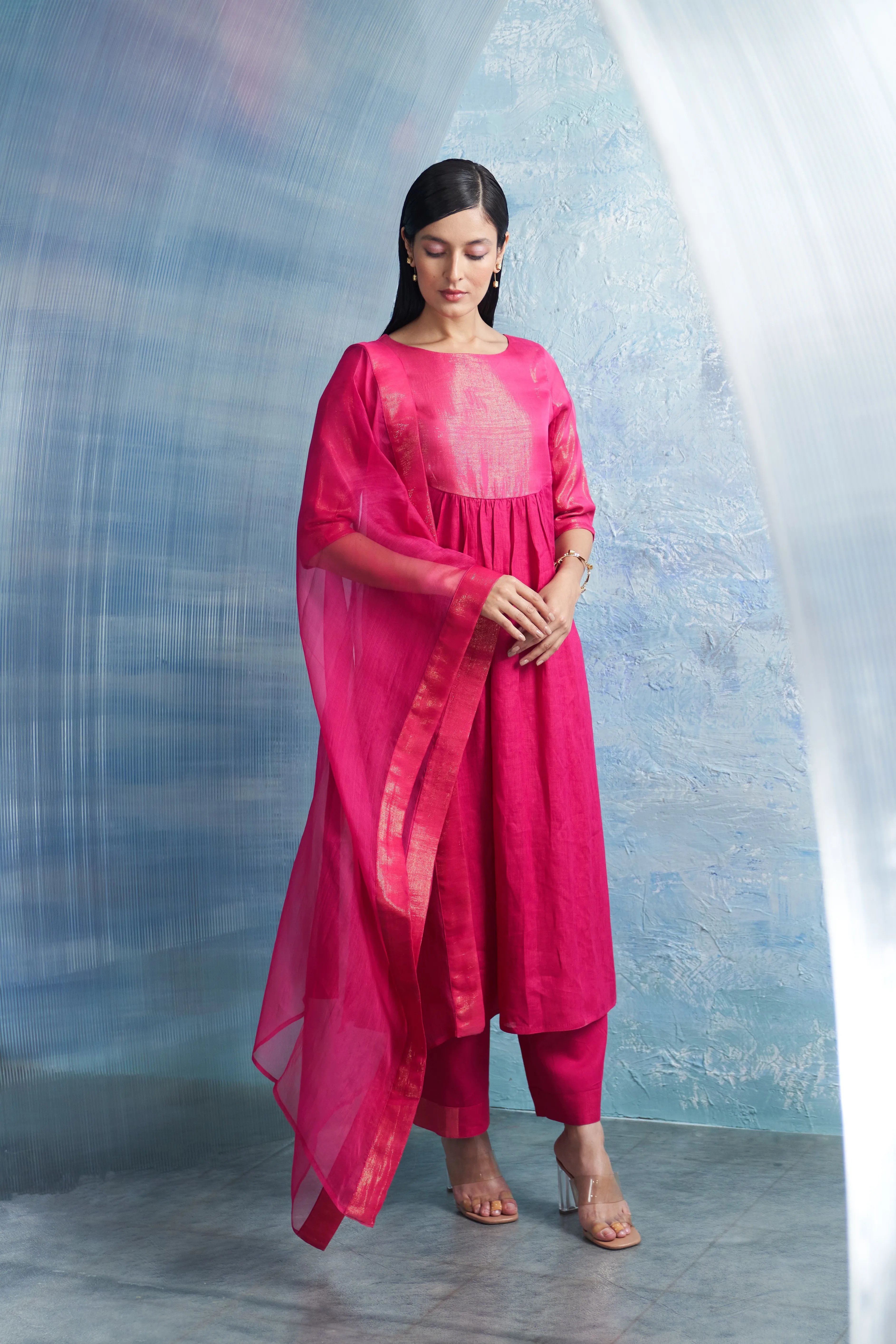 Aura Fuchsia Pink Round Yoke Kurta Set