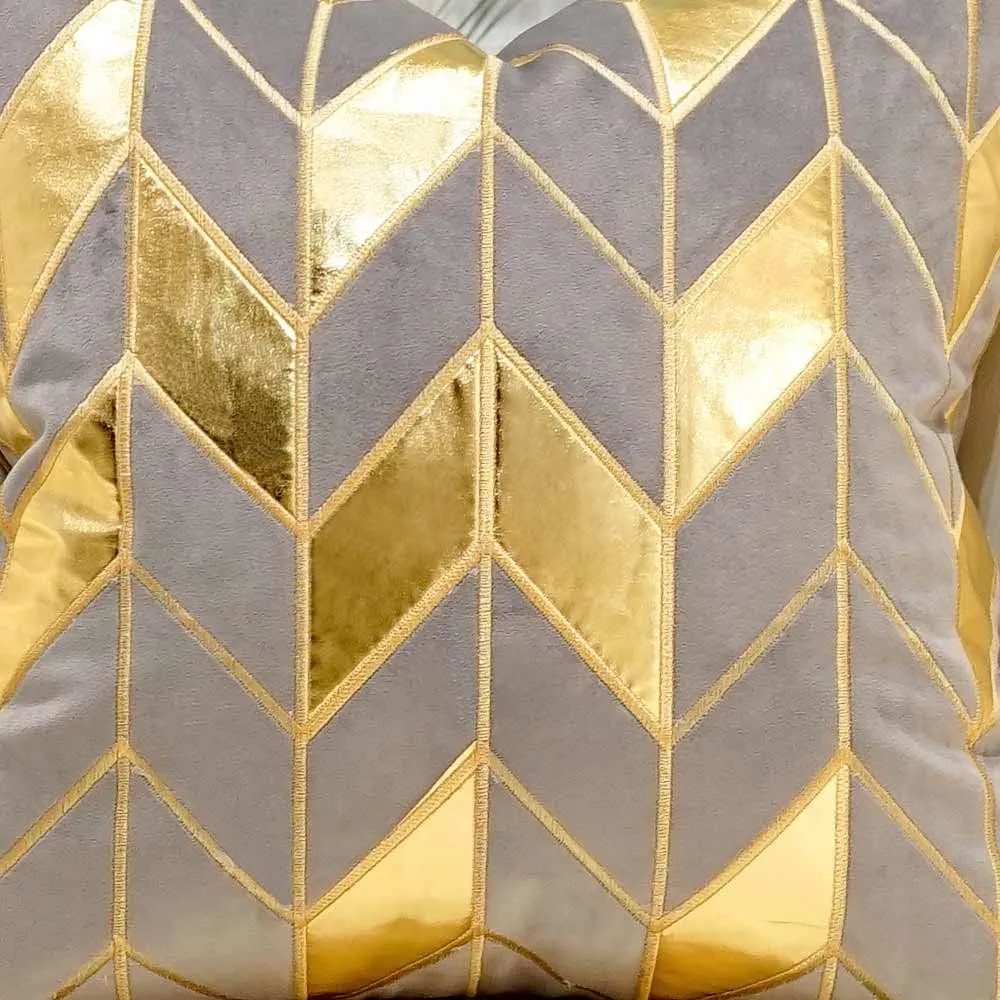 Avigers 18 x 18 Inches Grey Gold Striped Cushion Case Luxury European Throw Pillow Cover Decorative Pillow for Couch Living Room Bedroom Car