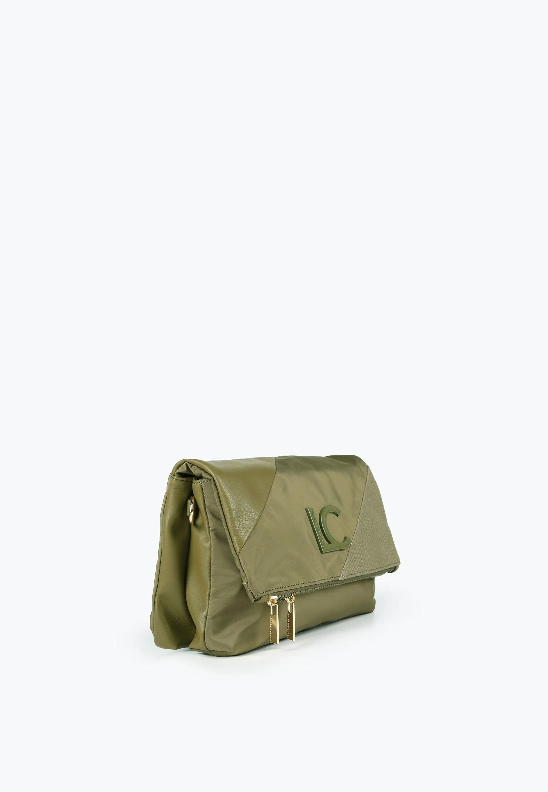 Crossbody bag in contrasting materials