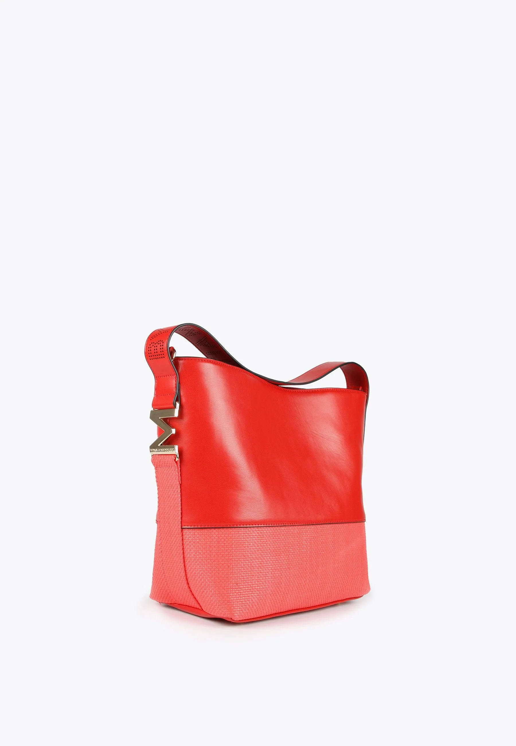 Crossbody bag in contrasting materials