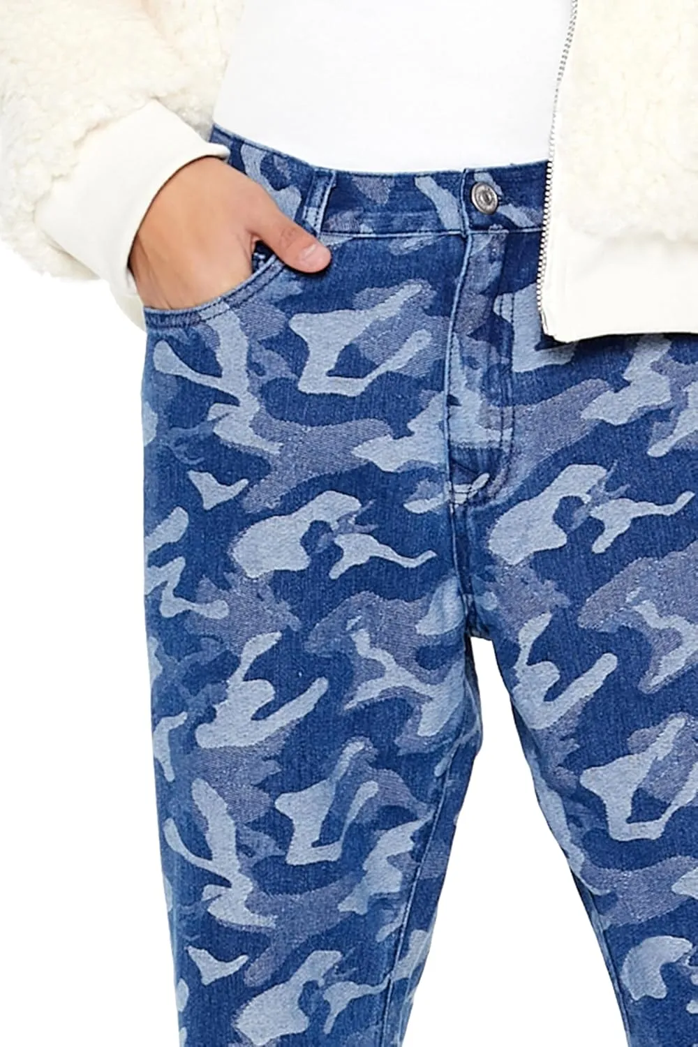 Forever 21 Men's Camo Mid-Rise Straight Jeans