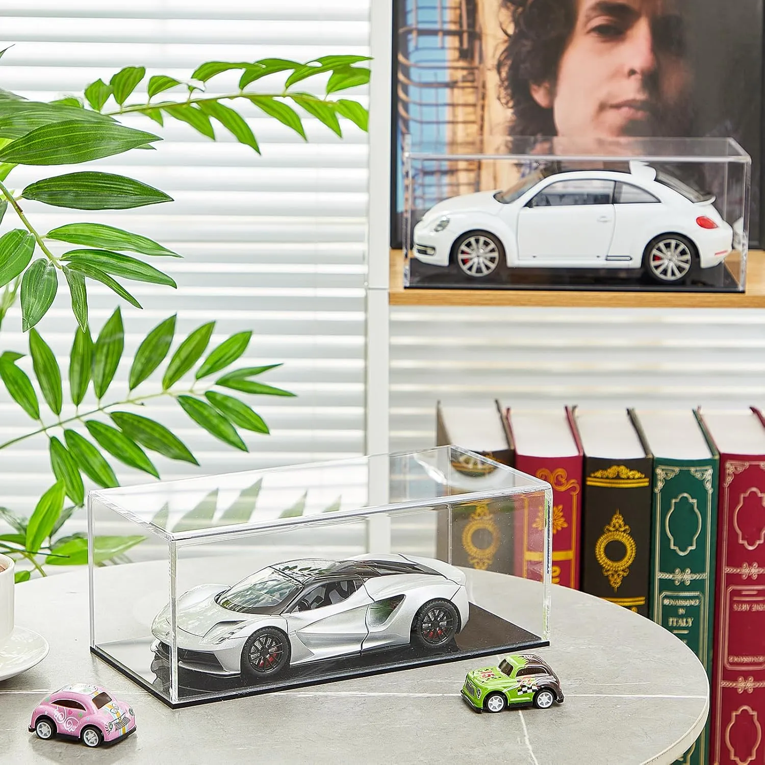 Juexica 2 Pcs Clear Acrylic Model Car Display Case 1:32 Acrylic Display Boxes for Vehicle Model Thick Model Car Display Case Dustproof Showcase with Black Base for Collectibles Memorabilia
