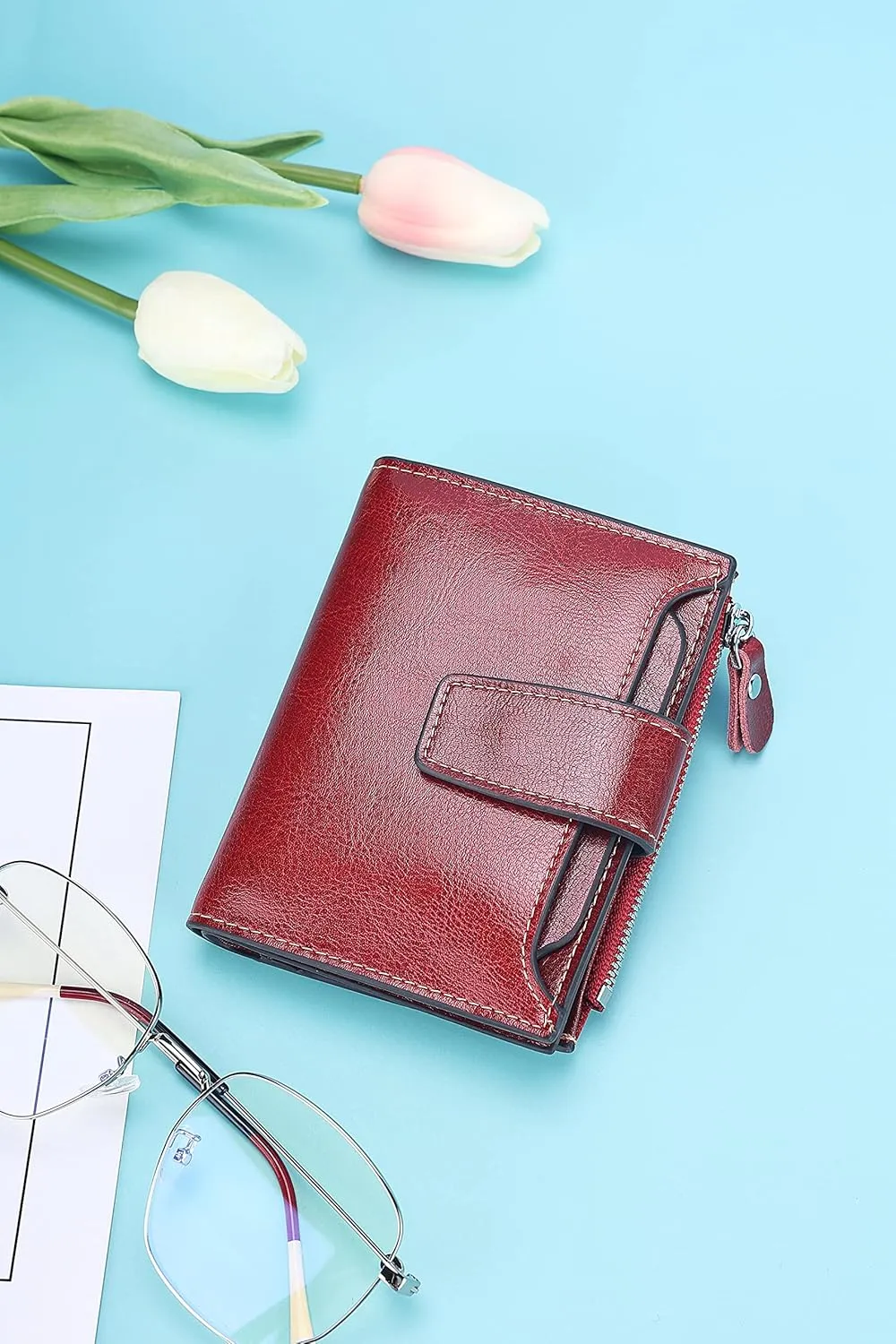 Lavemi Small Compact Women Wallet RFID Blocking Genuine Leather Bifold Purse with ID Windows