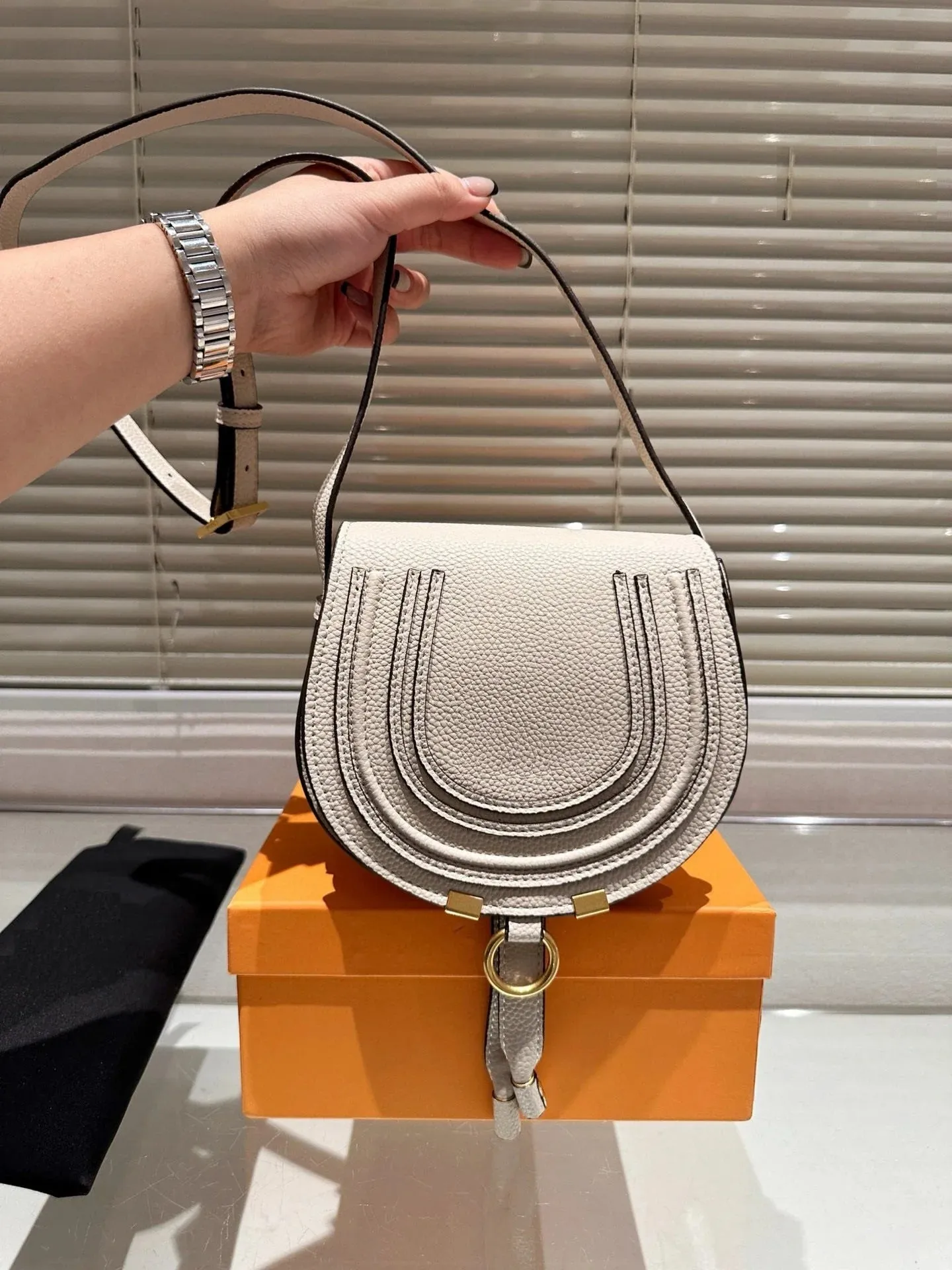 Leather crossbody bag