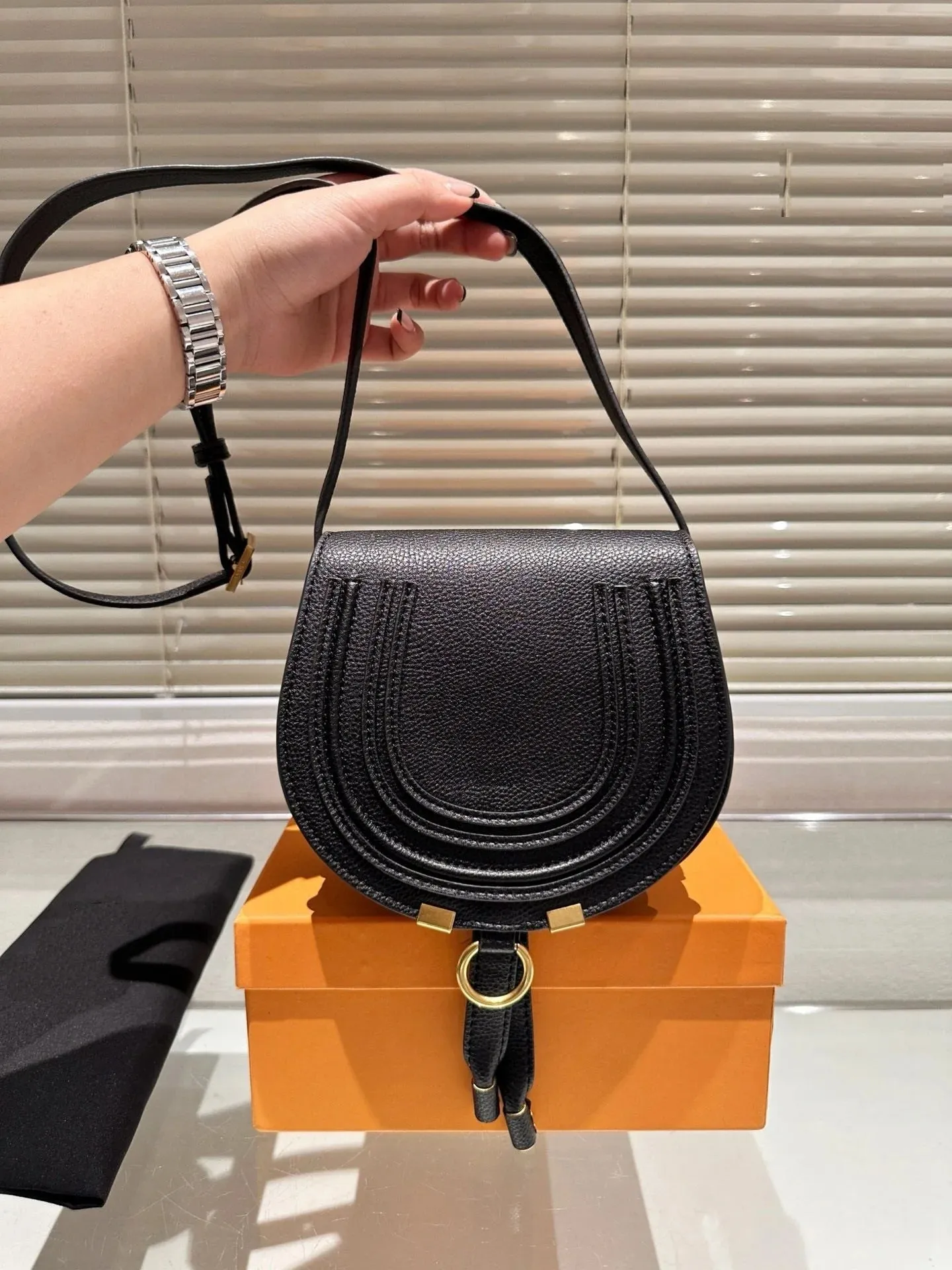 Leather crossbody bag