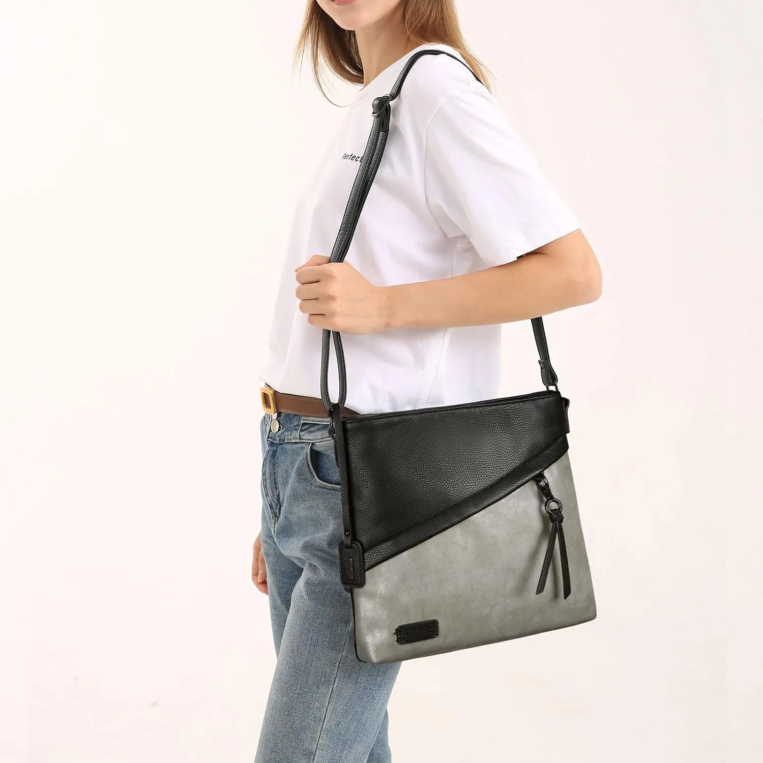 Medium Crossbody Bags for Women Trendy, Leather Cross Body Bag Purses and Travel Shoulder bag with Multi Pockets
