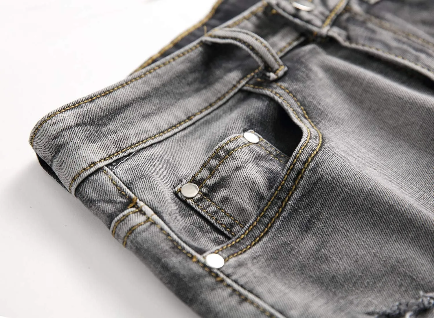 Men's Casual Denim Shorts (No Belt)