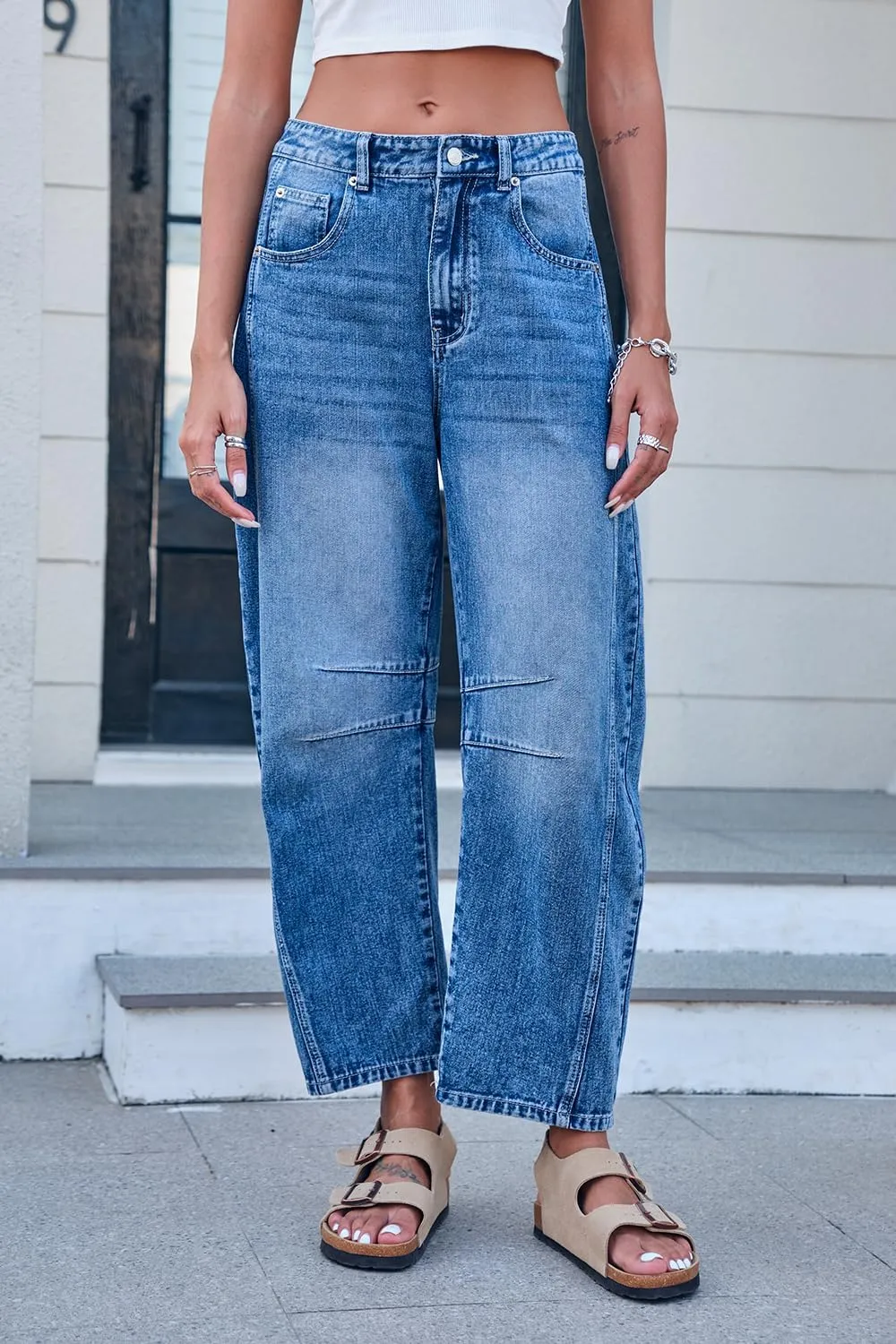 Mid Rise Barrel Jeans for Women Mid Waist Wide Leg Cropped Denim Pants Y2k Baggy Boyfriend Jeans with Pockets