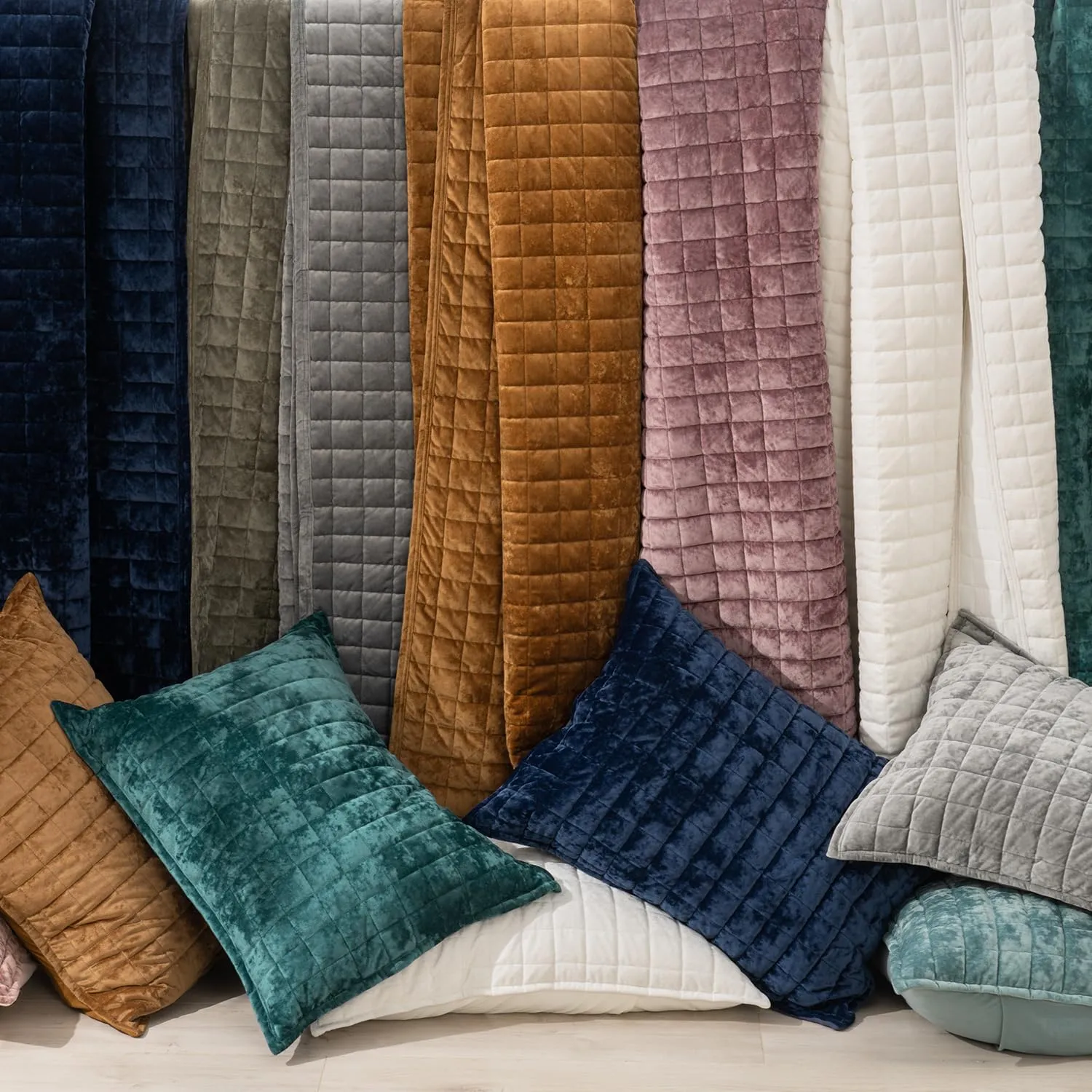 RECYCO Luxury Velvet Quilt Set Full Queen Size, Lightweight Velvet Comforter Set, Oversized Bedspread Coverlet Quilted Bedding Set, with 2 Matching Pillow Shams, for All Season, Dusty Mauve Pink