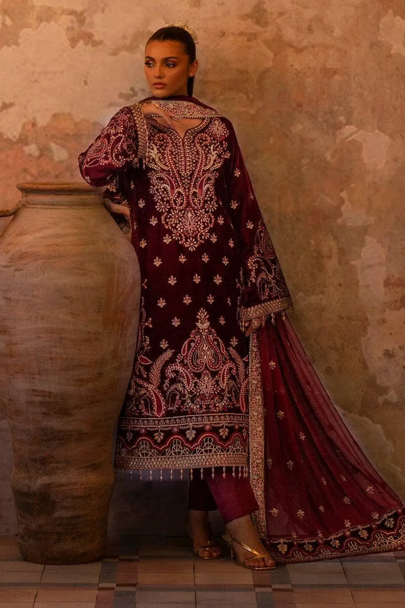 Restocked/Emaan Adeel Velvet 24/Tara