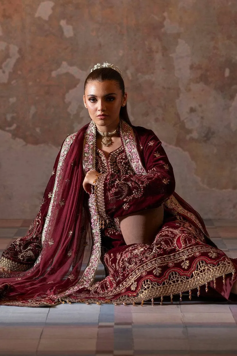 Restocked/Emaan Adeel Velvet 24/Tara