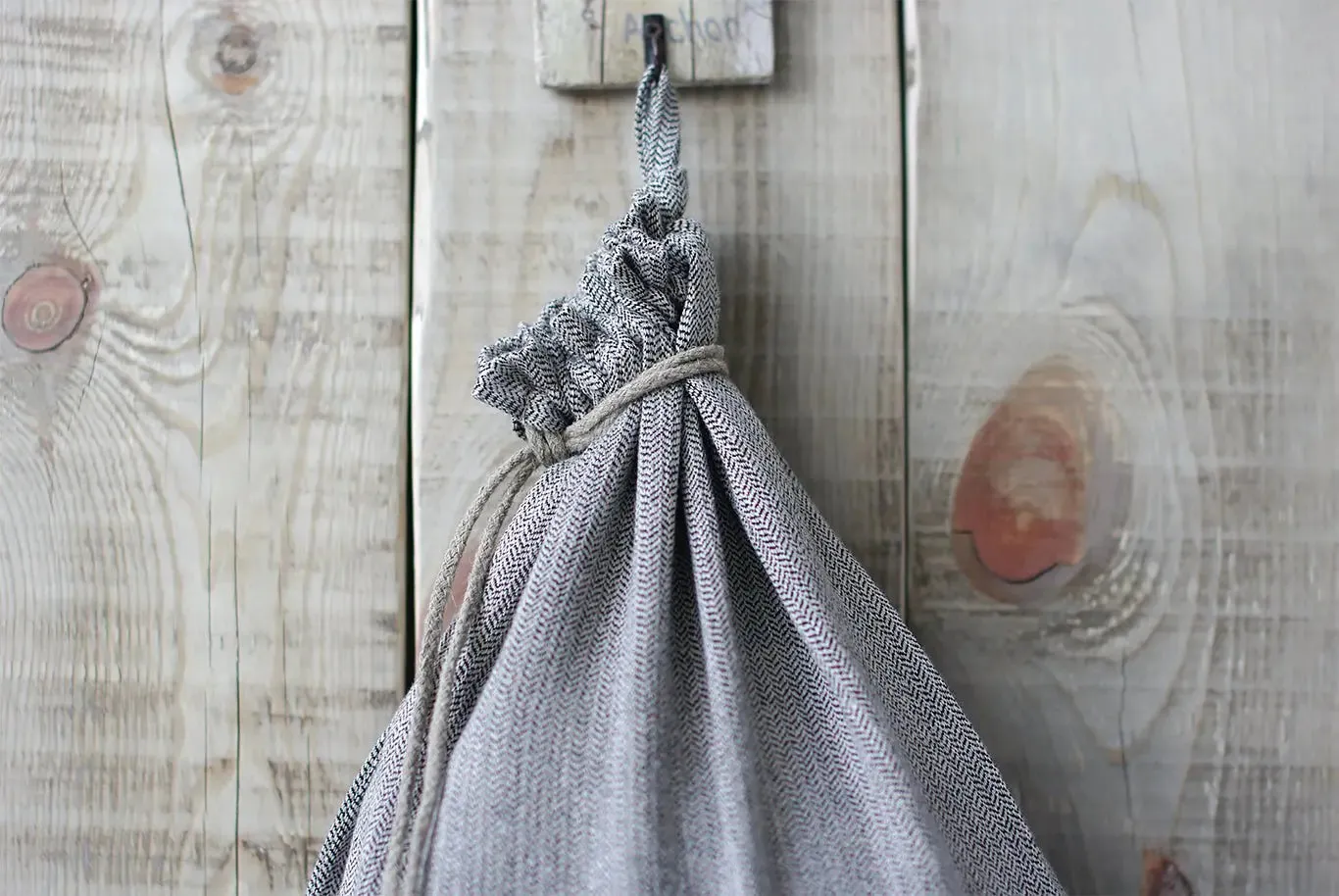 Set of 2 Drawstring Linen Laundry Bags