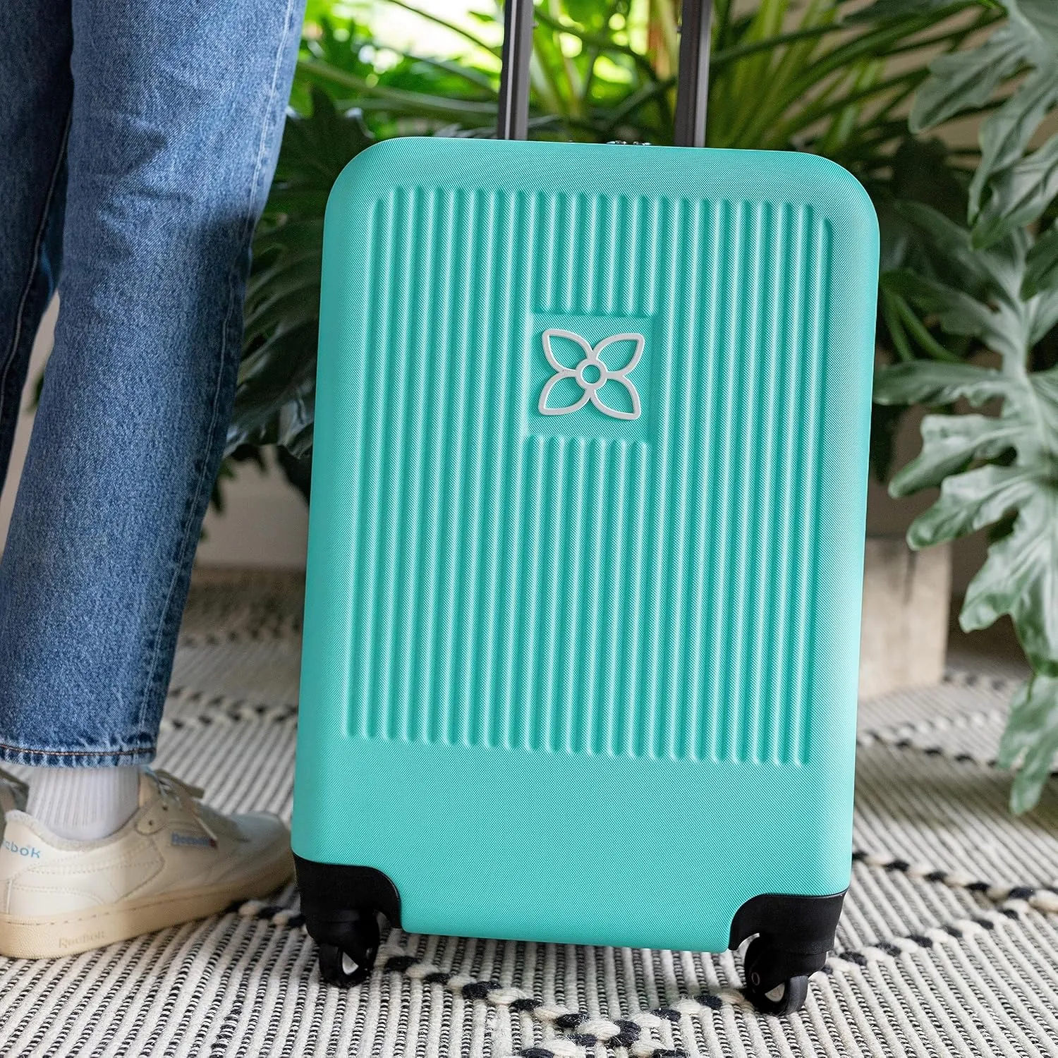 Sherpani Meridian, 22 Inch Carry On Luggage Airline Approved, Rolling Hardside Suitcase 22x14x9, Travel Luggage for Women, Expandable Suitcase, Travel Gift for Mothers Day 2025 (Caribe)