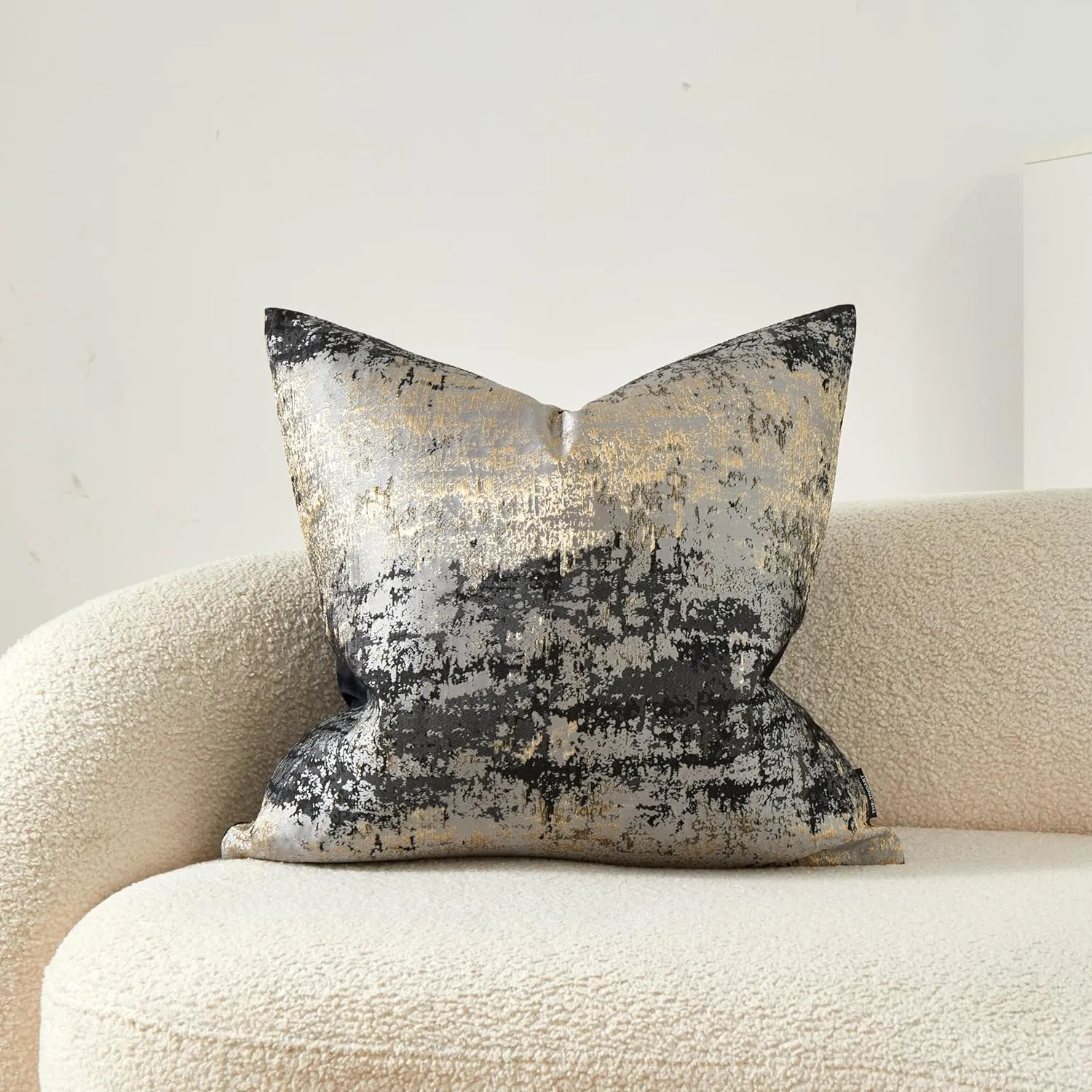 THE-TINOART Grey Throw Pillow Covers 18x18inch Subtle Sprinkling of Gold Gray Black Throw Pillow Cover Accent Decorative Cushion Covers for Couch Sofa Living Room Bedroom Car 1Piece.