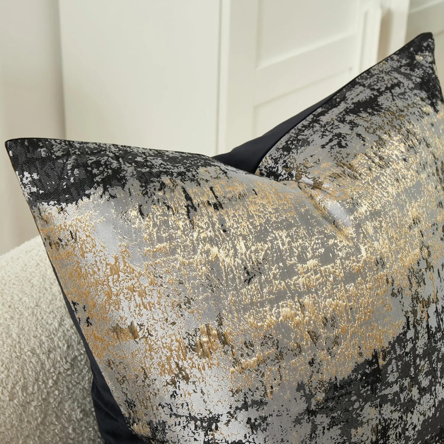 THE-TINOART Grey Throw Pillow Covers 18x18inch Subtle Sprinkling of Gold Gray Black Throw Pillow Cover Accent Decorative Cushion Covers for Couch Sofa Living Room Bedroom Car 1Piece.