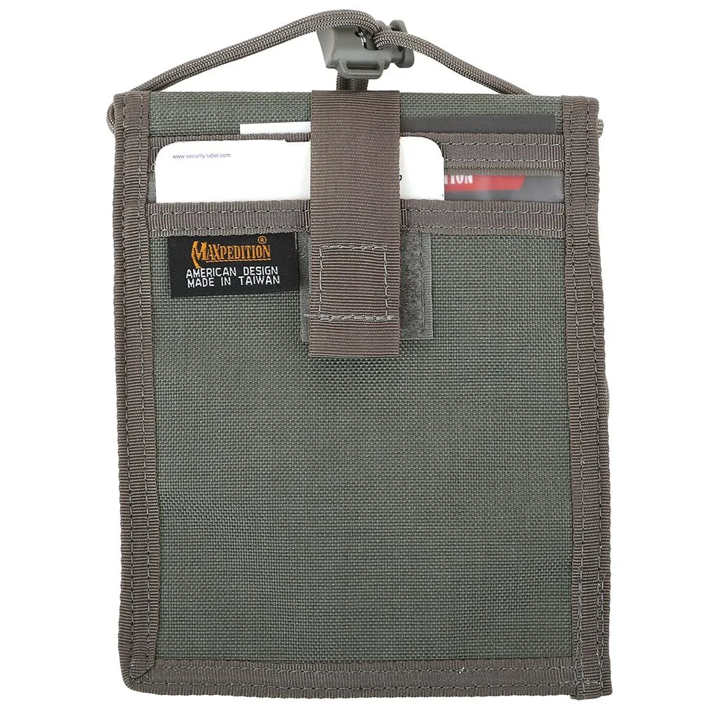 Traveler Badge / Passport Holder
