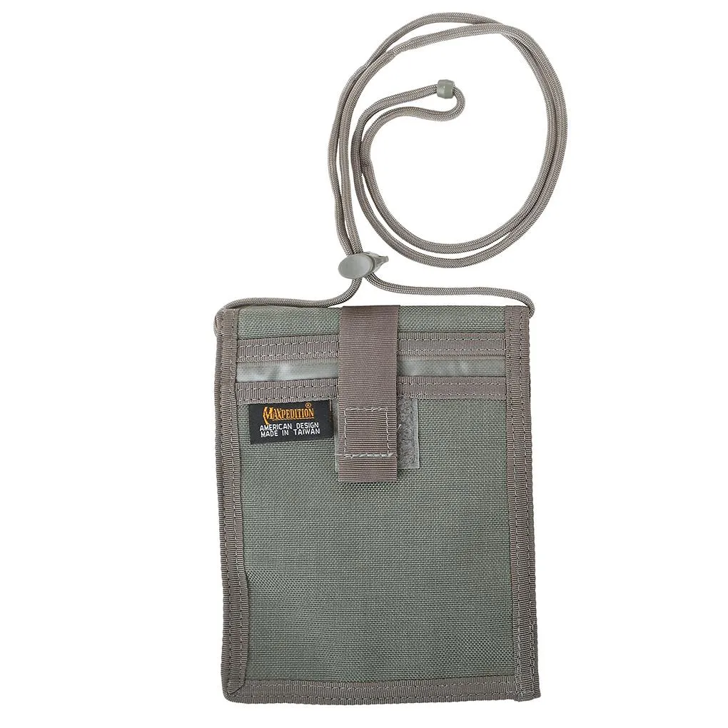 Traveler Badge / Passport Holder