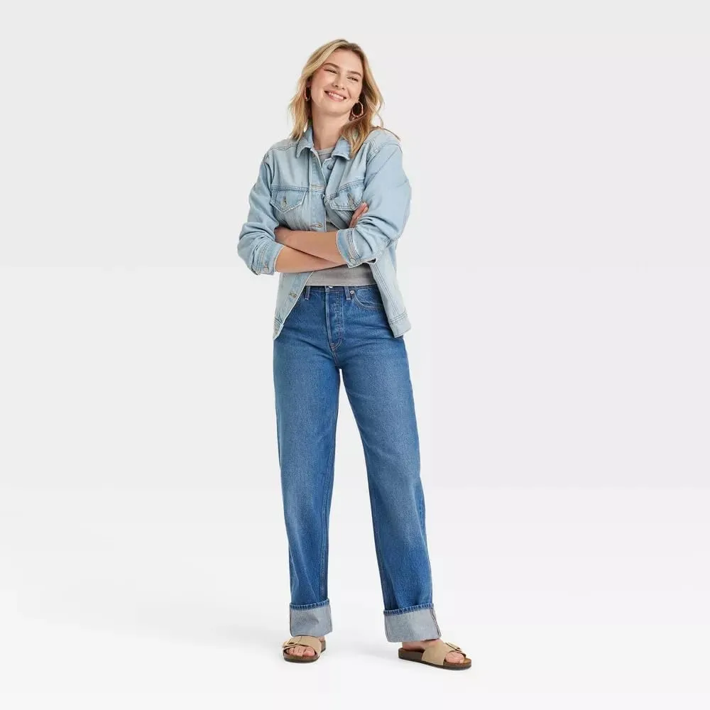 Universal Thread Women's Mid-Rise 90's Baggy Jeans -