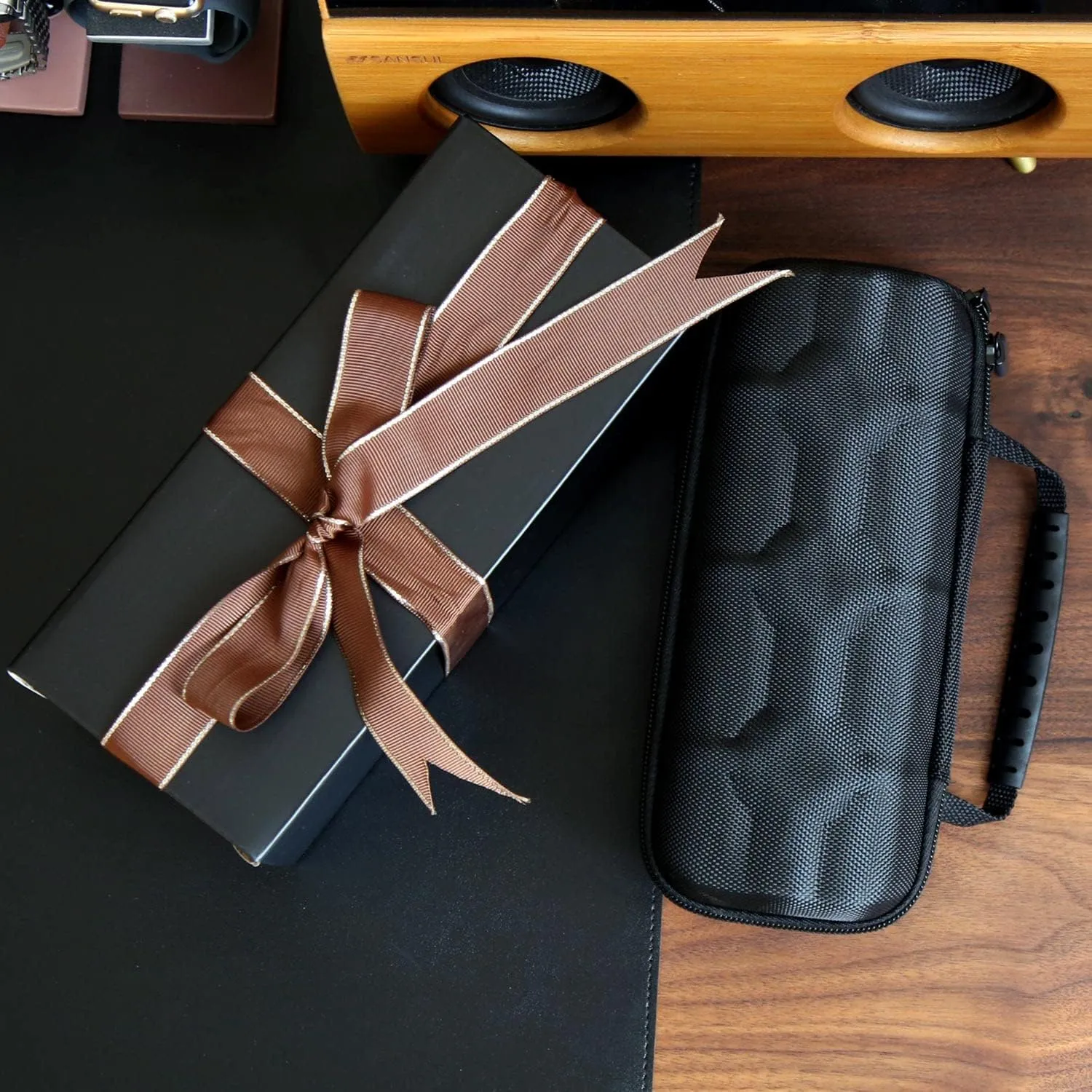 Watch Travel Case for Men and Women Portable Single Watch Storage box and Organizer for Wristwatches and Smart Watches