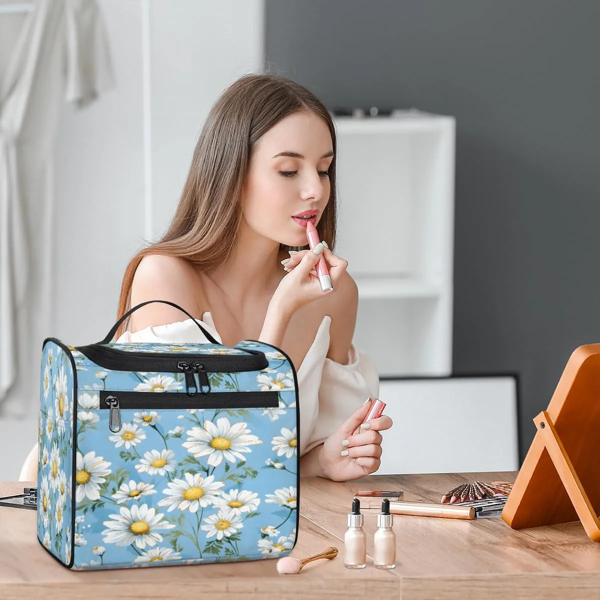 Watercolor Daisy Travel Makeup Bag Hanging Toiletry Bag for Women Make up Organizer Portable Cosmetic Bags with Dividers Inside